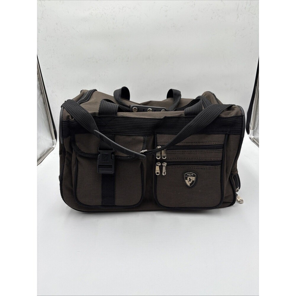Heys Lightweight 20" Duffel Bag - Travel Suitcase with Rollers ! Super Nice